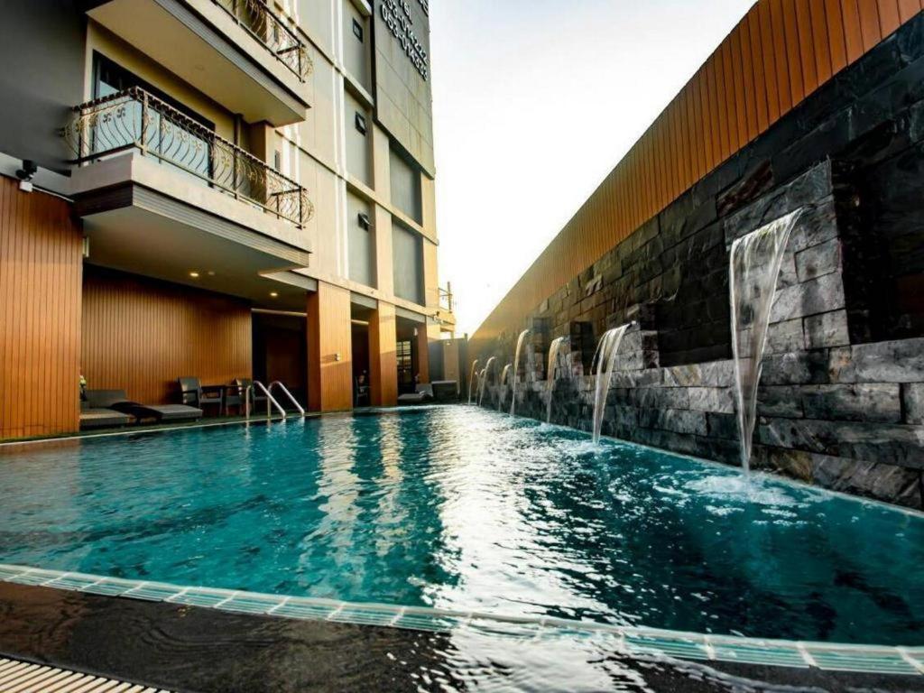 The Y Boutique Hotel Chiang Mai Exterior photo