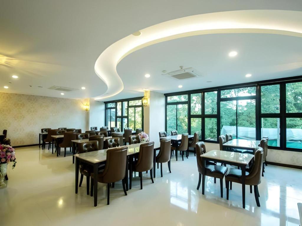 The Y Boutique Hotel Chiang Mai Exterior photo