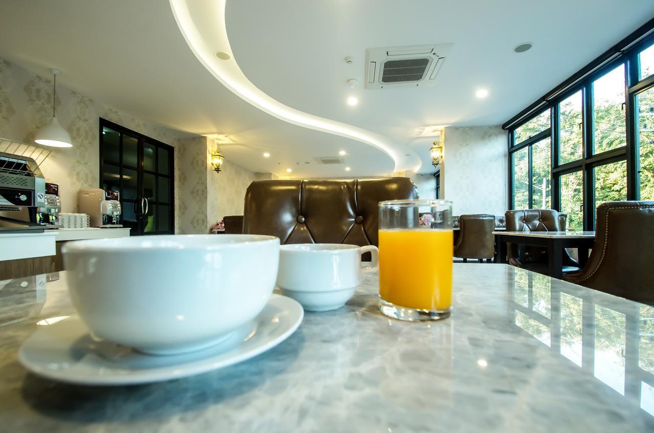 The Y Boutique Hotel Chiang Mai Exterior photo